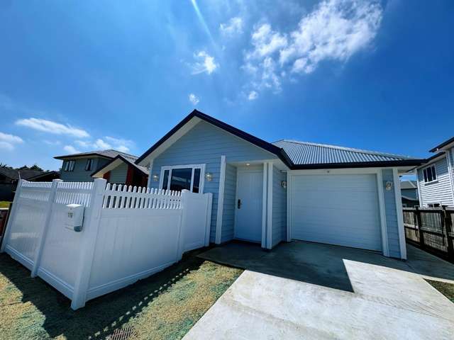 Brand New Three bedrooms in sought-after Flagstaff