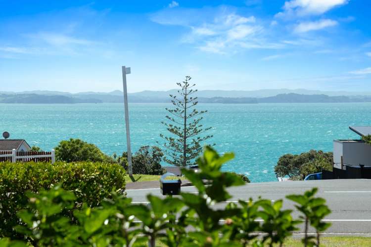 1359 Whangaparaoa Road_4