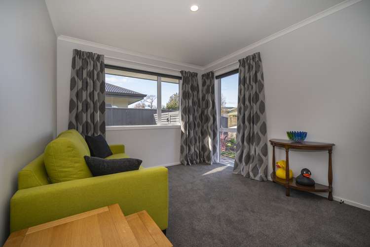 6 Carmello Grove Richmond_19