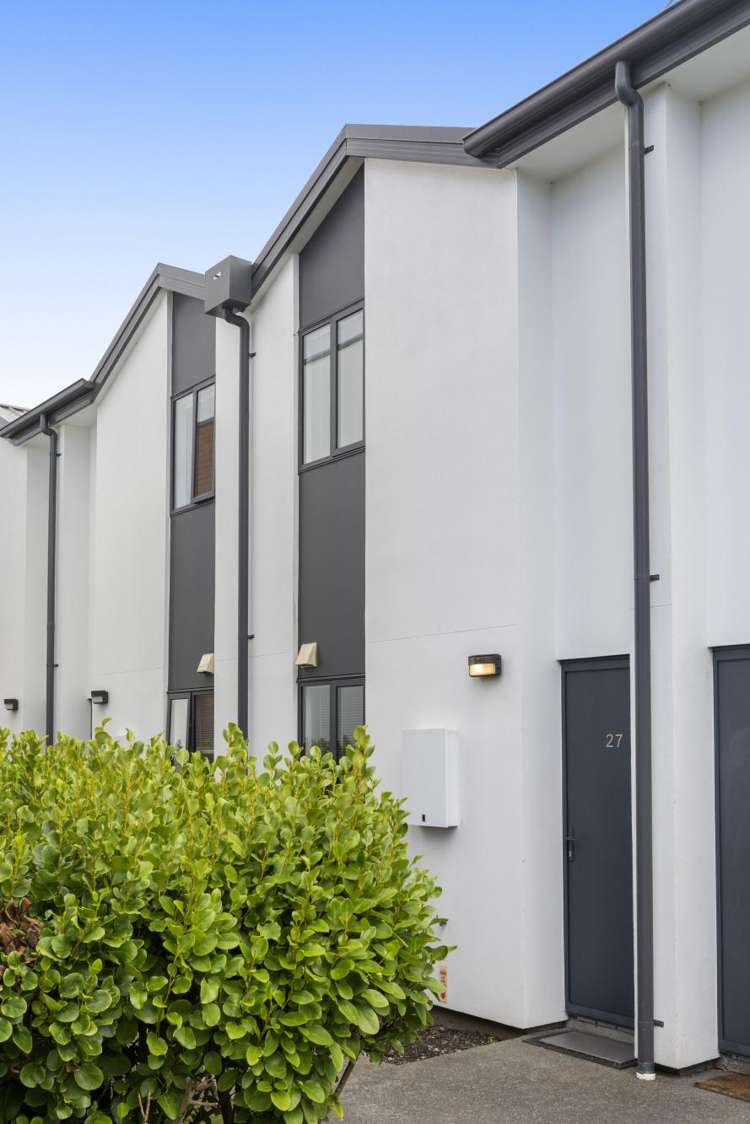 27/17 Bunyan Street Waltham_13