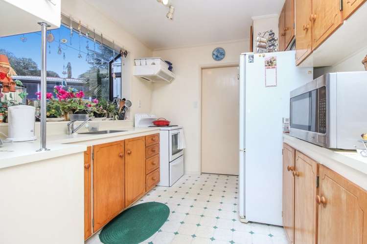 94 Sunvue Road Glen Eden_8