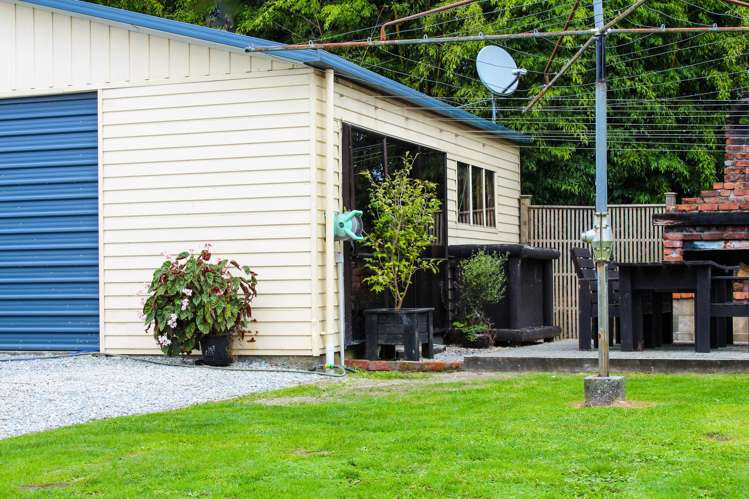 195 Weld Street Hokitika_30