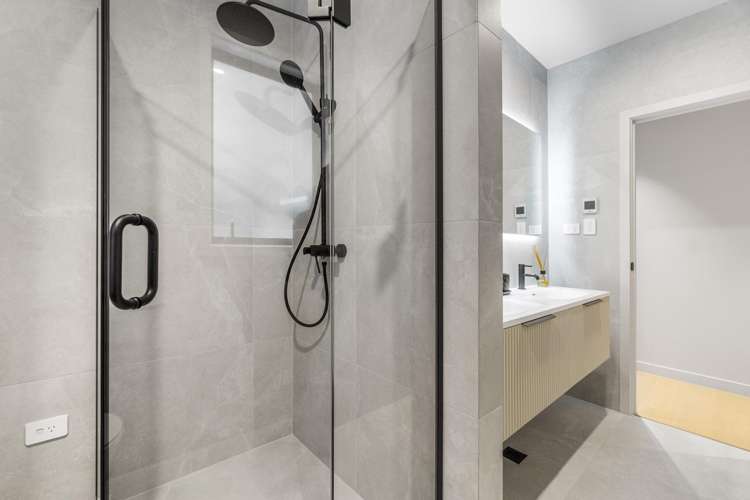 201C Hurstmere Road Takapuna_18