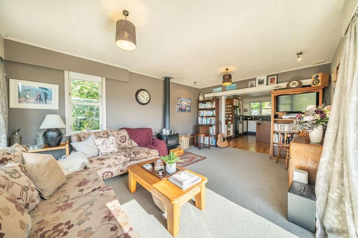 121 Wainuiomata Road_5