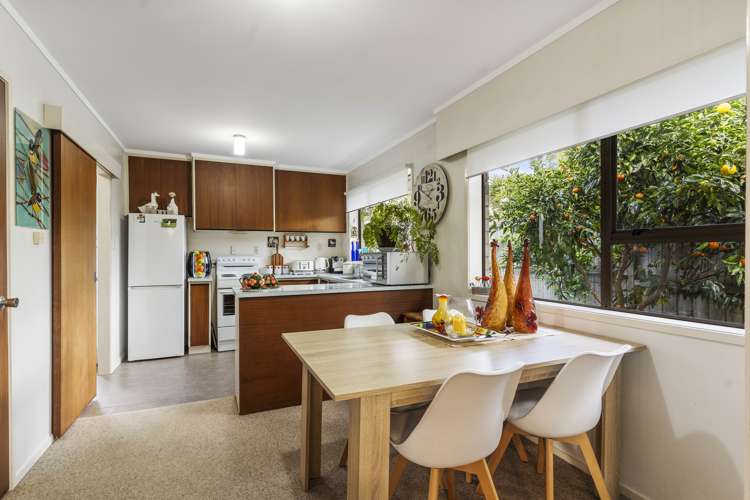 2/77 Stanniland Street Sunnyhills_12