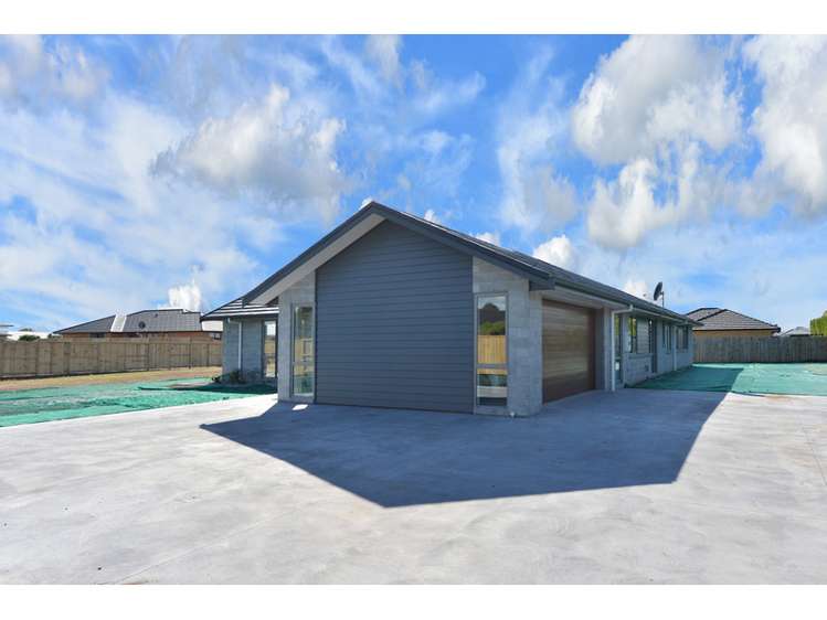 7 Pyle Road East One Tree Point_16