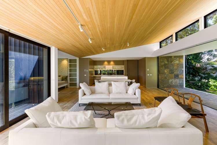 34 Arapito Road Titirangi_11