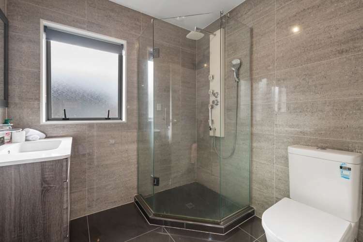 2/7 Maru Road Takanini_11