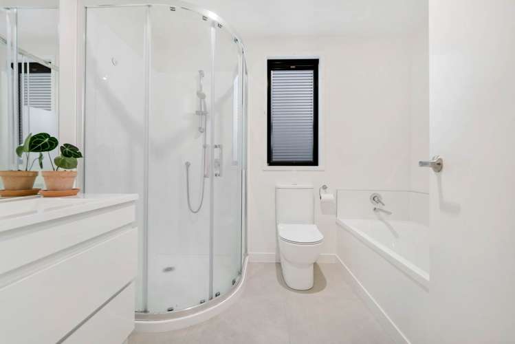 1 Canna Street Totara Park_11