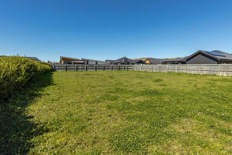 9 Kittyhawk Road Burleigh_9