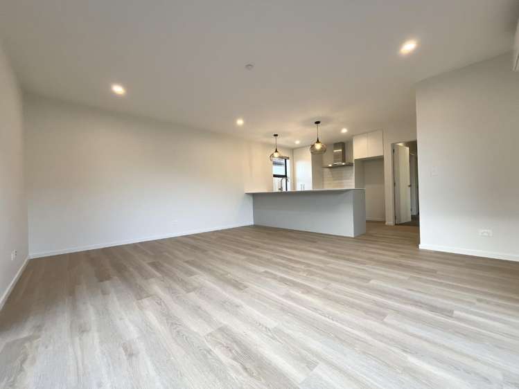 4 Maple Lane 11103_3