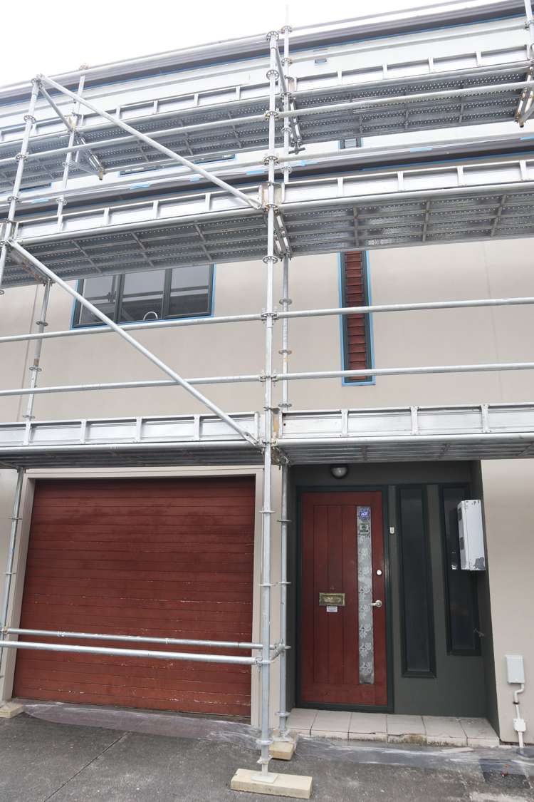 4/12 Ambrico Place New Lynn_17