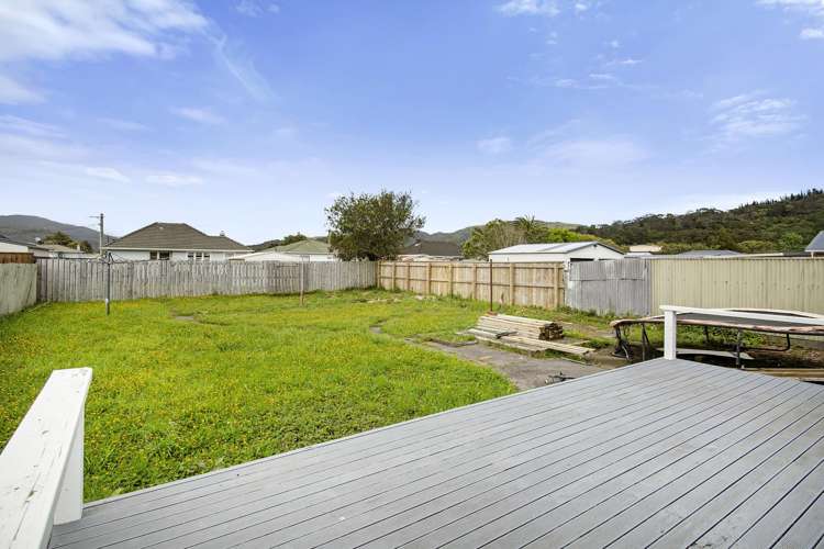 11 Russell Road Wainuiomata_12