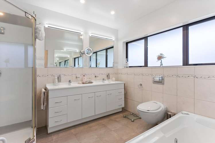 32 Amante Crescent Mairangi Bay_21
