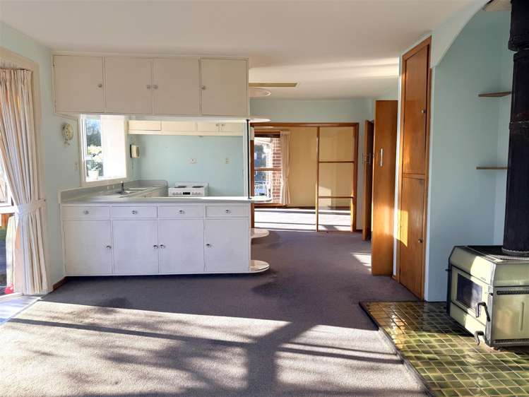 7 Gilbert Road Paroa_4
