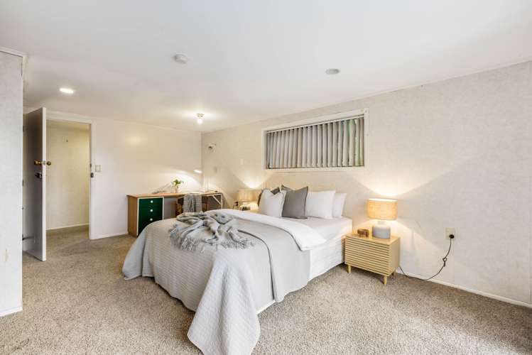 65 Uxbridge Road Mellons Bay_16