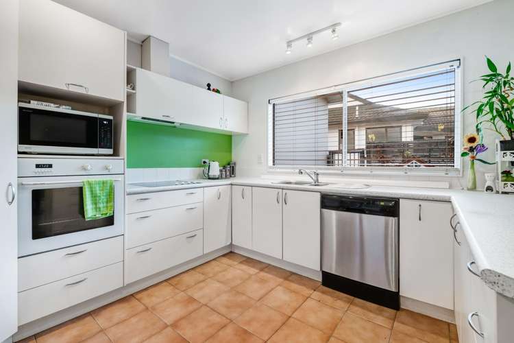 12 Cayman Place Unsworth Heights_10
