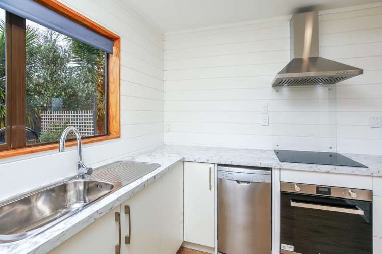 14 Kiwi Avenue Forest Lake_8