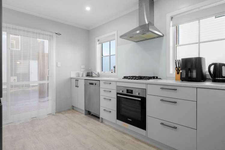 3/15 Lyon Street_3