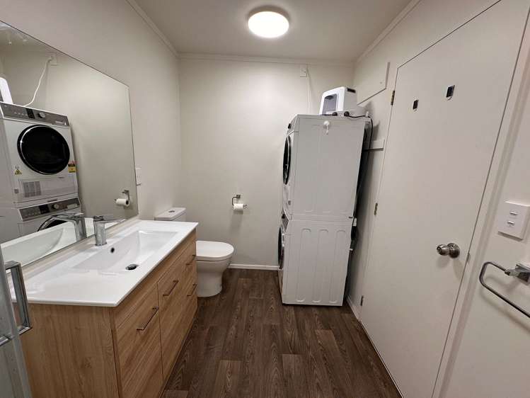 6 Brown Street Mount Cook_10