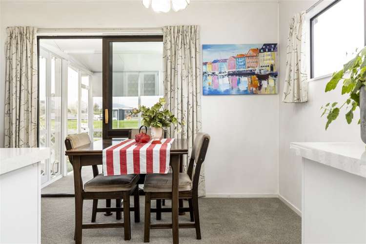 1 Henry Street Blenheim Central_12