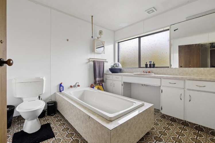 5 James Road Huntly_24