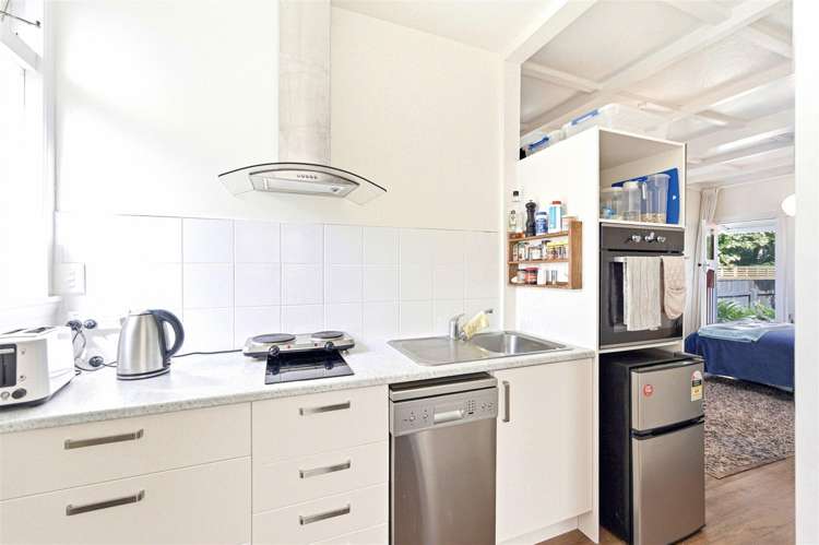 188 Commercial Street Takaka_9