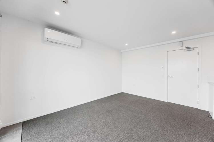 108/28C Eileen Newey Place Henderson_7