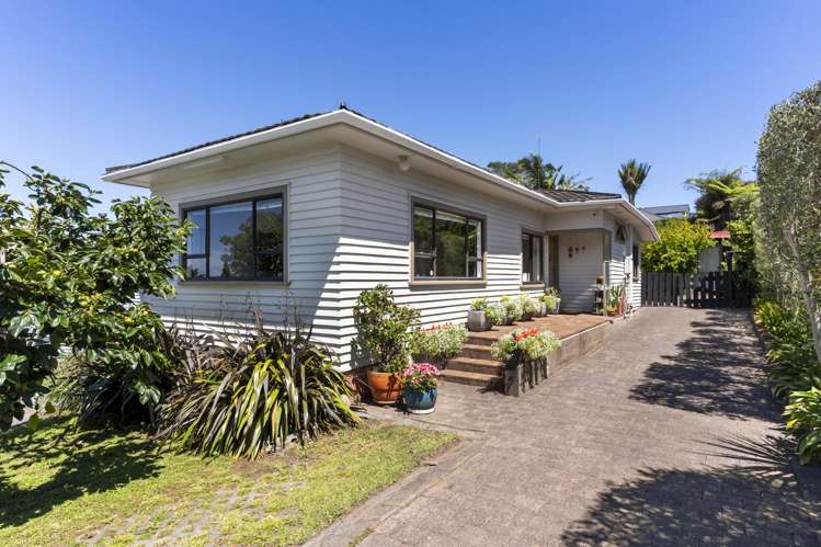 11 Himikera Avenue Avondale_0
