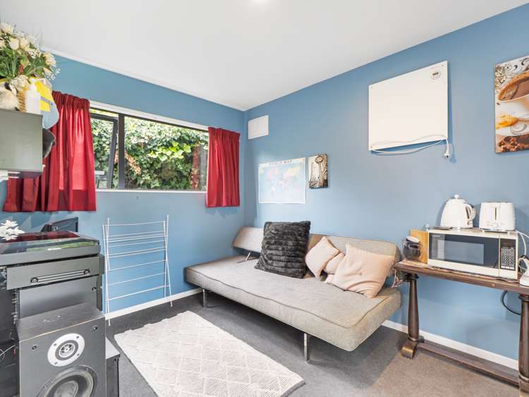 297 lake terrace road Burwood_26