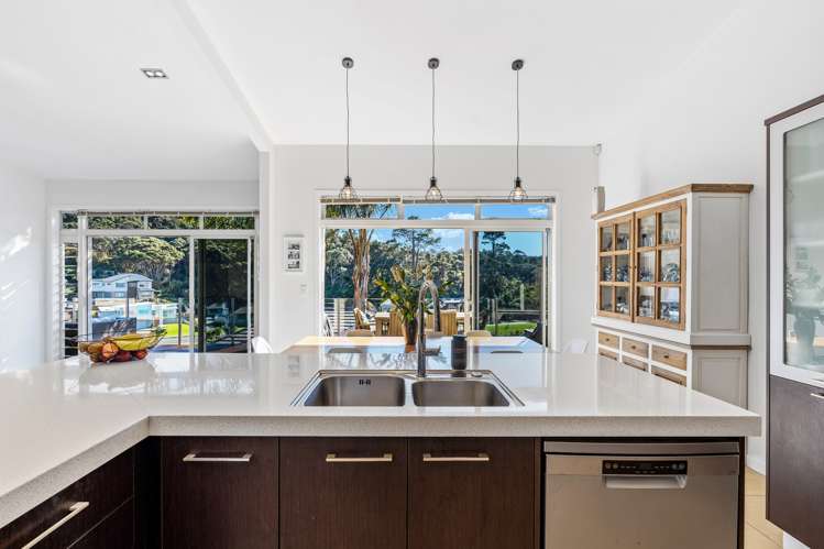 15 Hawaiian Parade Arkles Bay_8