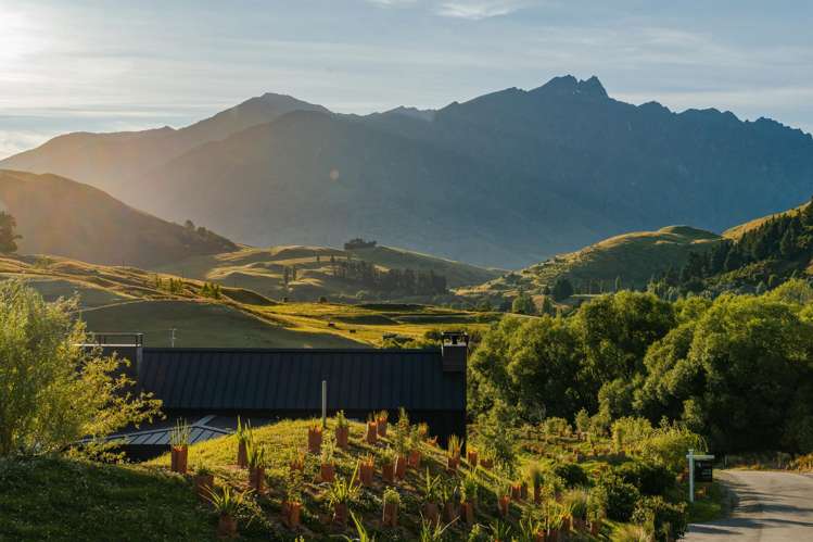 207 Littles Road Dalefield/Wakatipu Basin_7