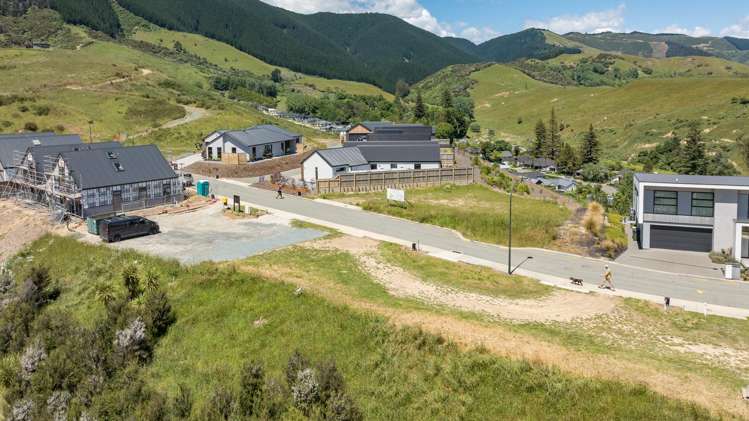 9 Hill Tops Way Stoke_8