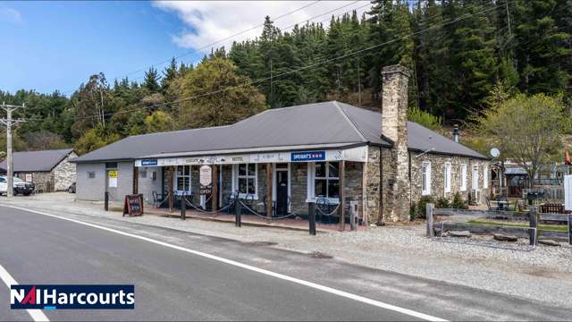 Luggate Hotel - A Central Otago Icon