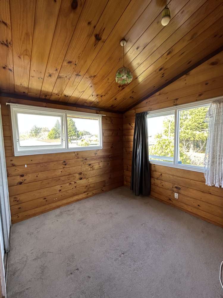 236 West Parkdale Street Tokoroa_12
