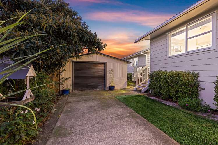 14a Taioma Crescent Te Atatu Peninsula_16