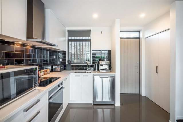 4/15 Chivalry Road Glenfield_4