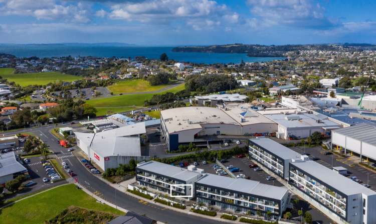 105/17 Link Crescent Stanmore Bay_13