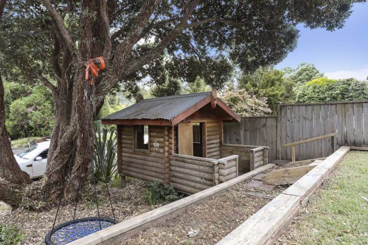 30 Rimutaka Place Titirangi_4