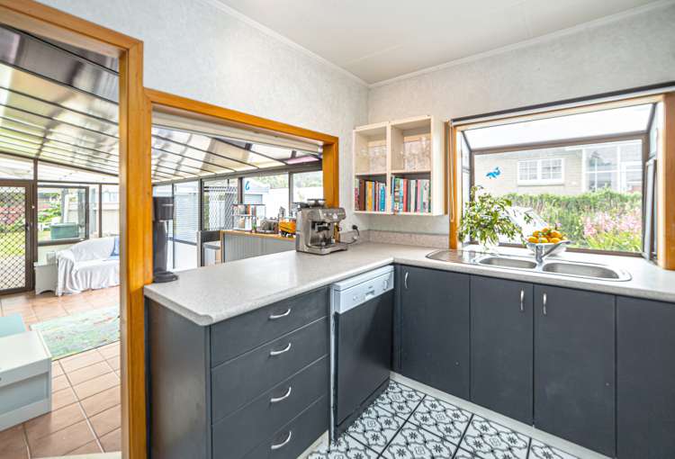 19 Wakefield Street Featherston_2