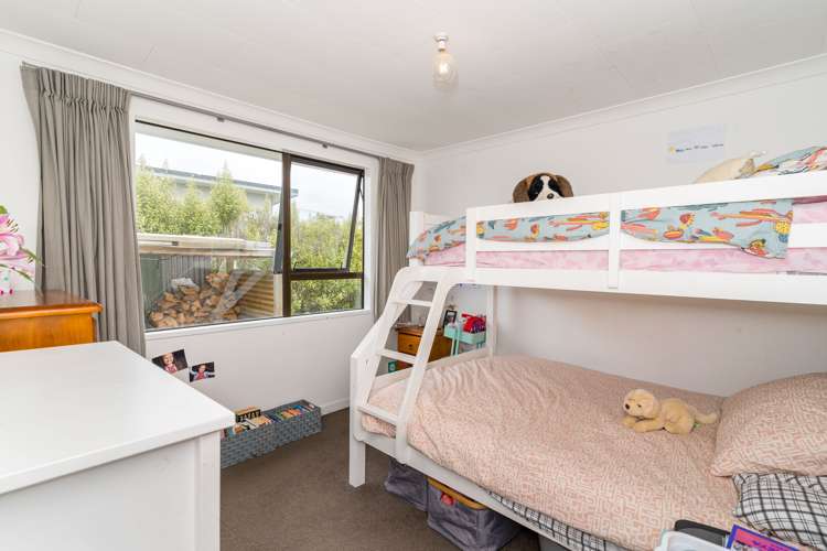 13 Kerr Street Karitane_10