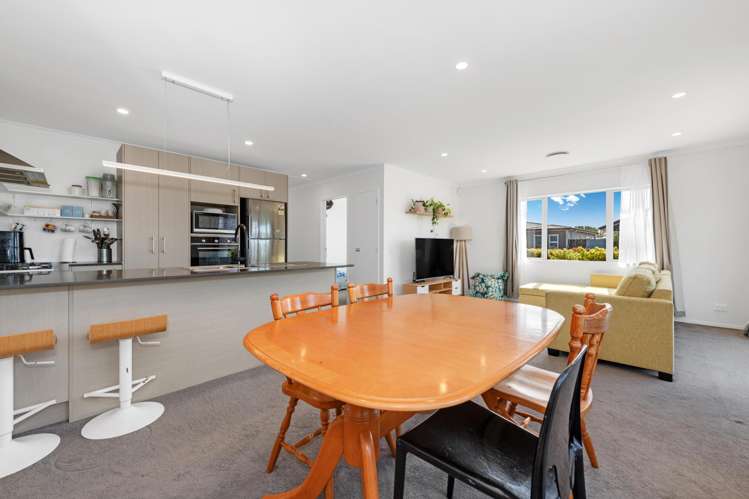 9 Whareatua Avenue Takanini_14