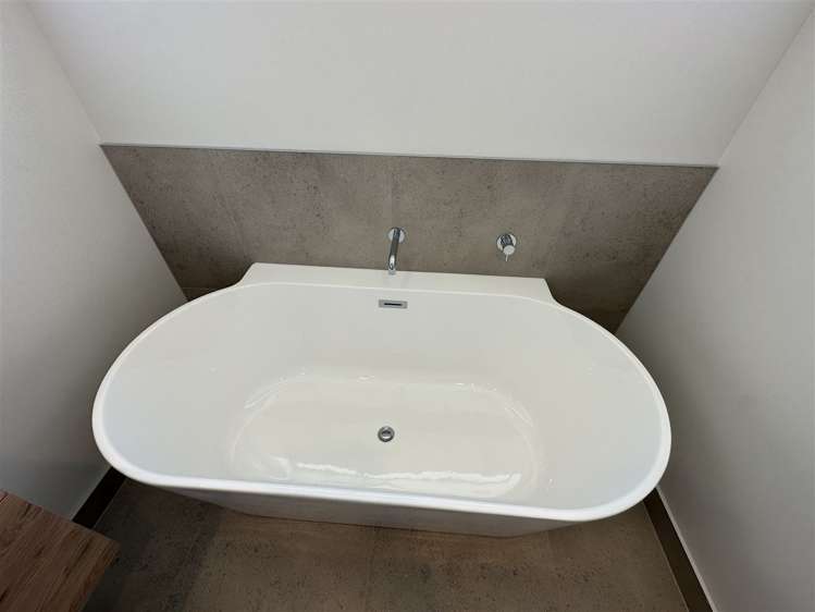 58 Archibald Road Kelston_10