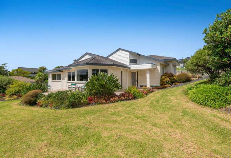 1 Grovenor Drive Orewa_19