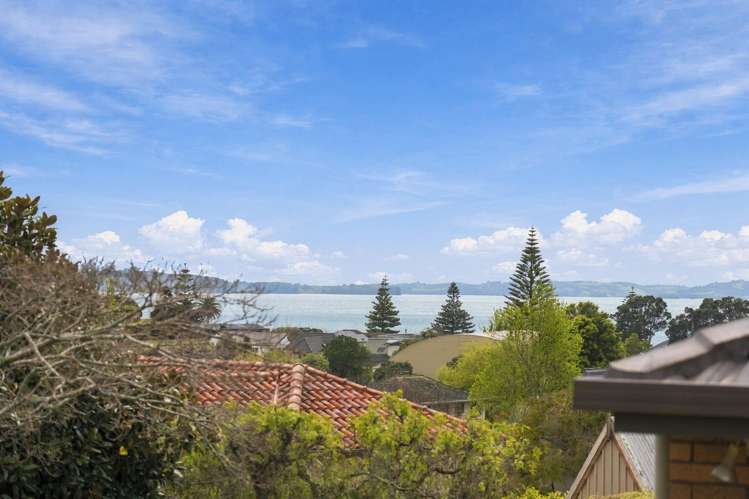 69 Oliver Road Eastern Beach_22
