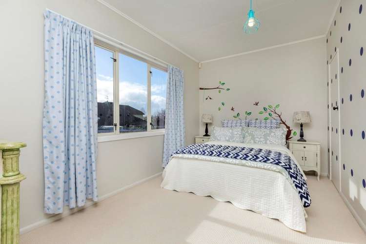 84 Taylor Street Blockhouse Bay_13