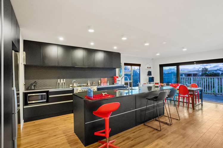 44 Simpson Crescent Raumati Beach_6