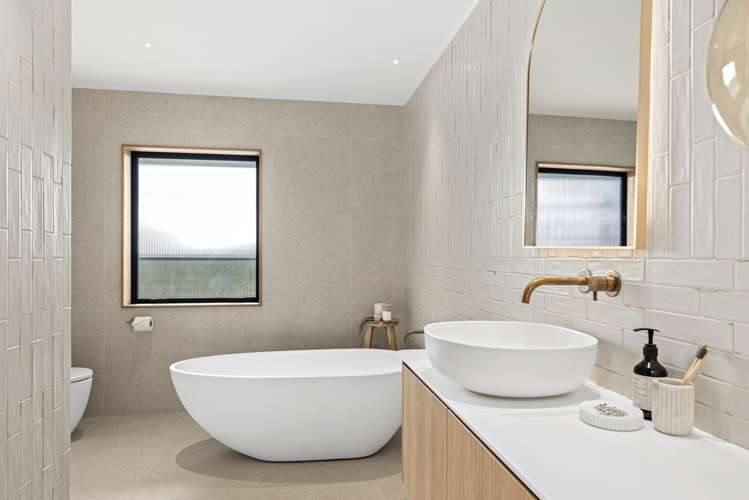 2 Kauri Drive Sandspit_19