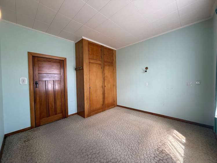 179 Weld Street Hokitika_11