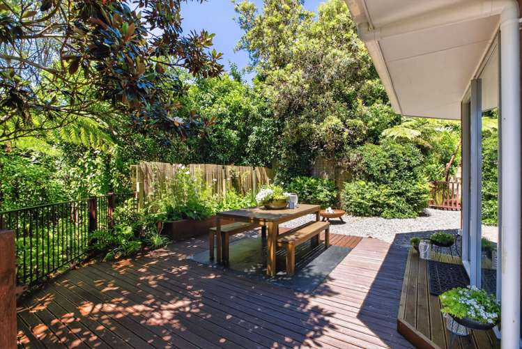 32 Maui Pomare Road Nikau Valley_23